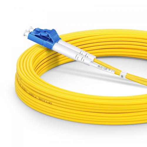 what is in a fiber optic cable